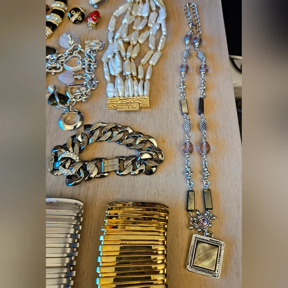 Luxury Brand St John Jewelry Lot - Picture 6 of 7